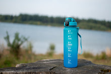 Afbeelding in Gallery-weergave laden, Motiverende waterfles met fruitfilter / Proteïne shaker Blue