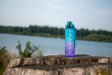 Afbeelding in Gallery-weergave laden, Motiverende waterfles met fruitfilter / Proteïne shaker Blue skies