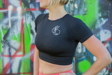 Afbeelding in Gallery-weergave laden, Highwaist shorts "Better in black" (zwart)