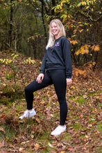 Afbeelding in Gallery-weergave laden, Unisex sweater “Pink Coconut” (Noir)
